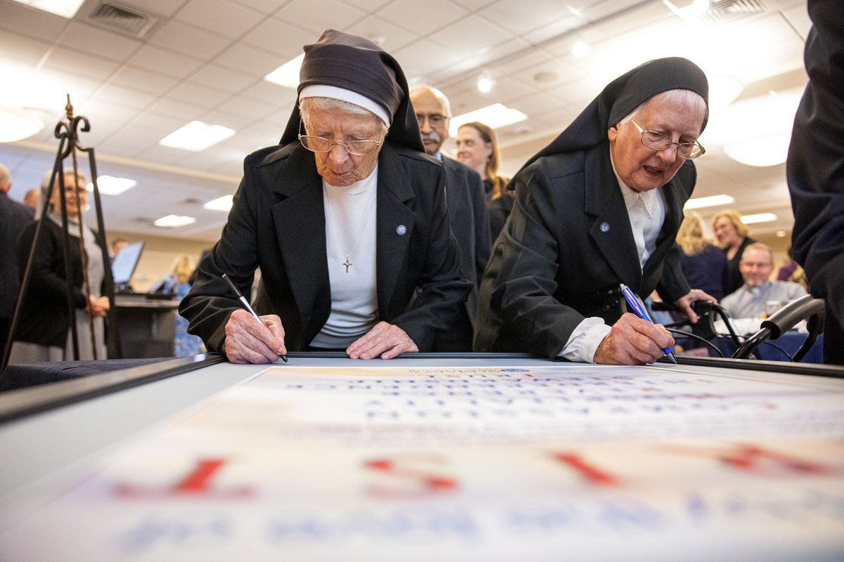 ICYMI: St. Mary’s Medical Center celebrated its 100th anniversary with a special centennial celebration &amp; Wall of Fame induction ceremony on Nov. 6, 2024.

📰 Read more about our honorees: bit.ly/40J9zcO
📸 View more photos: mhnfoundations.smugmug.com/Other-Events/2…