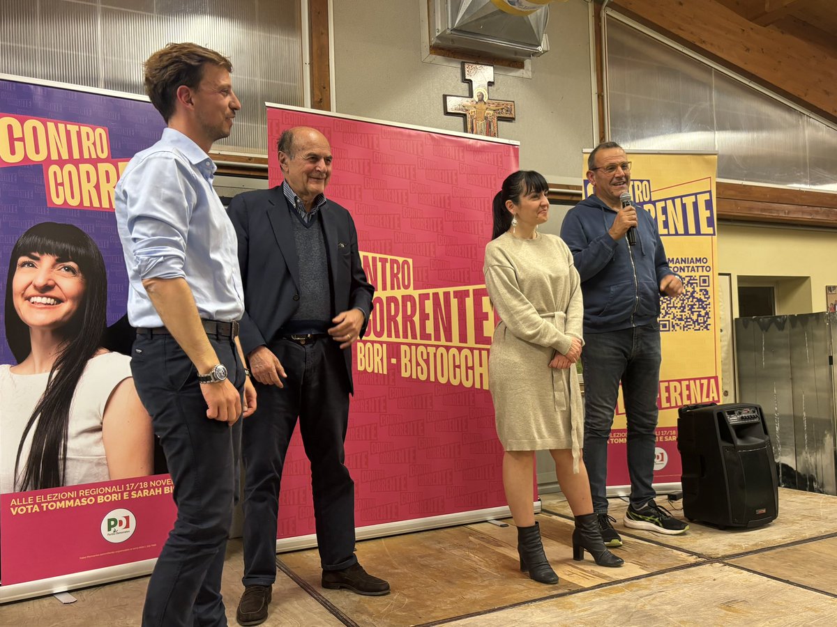 pbersani's tweet photo. Tu ti inchini all’uomo più ricco del mondo. Tu governi facendo gli interessi dei padroni della sanità privata. Hai detto ai sindacati che la sinistra governava facendo gli interessi delle banche: io, cara Meloni, ho fatto la portabilità dei mutui. 2/ https://t.co/RjrYgU0M2H