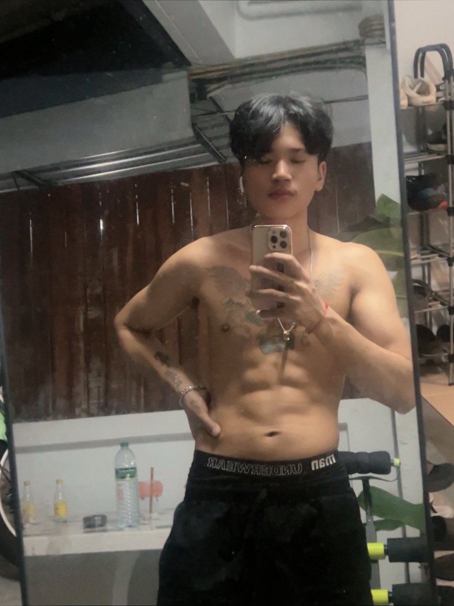 ชายแท้พร้อมรับงานบางแสนทักถามมาได้ค่ะ✌️