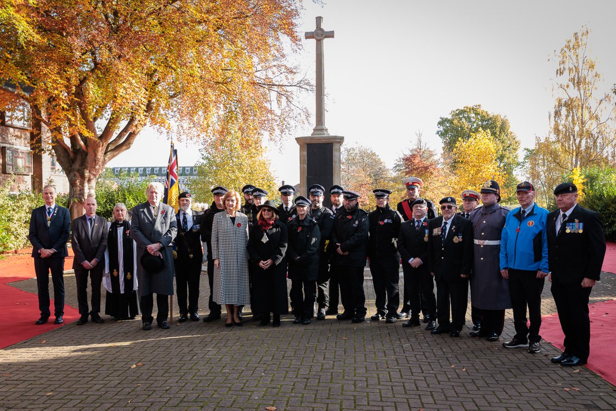 Laura Popescu tweet media