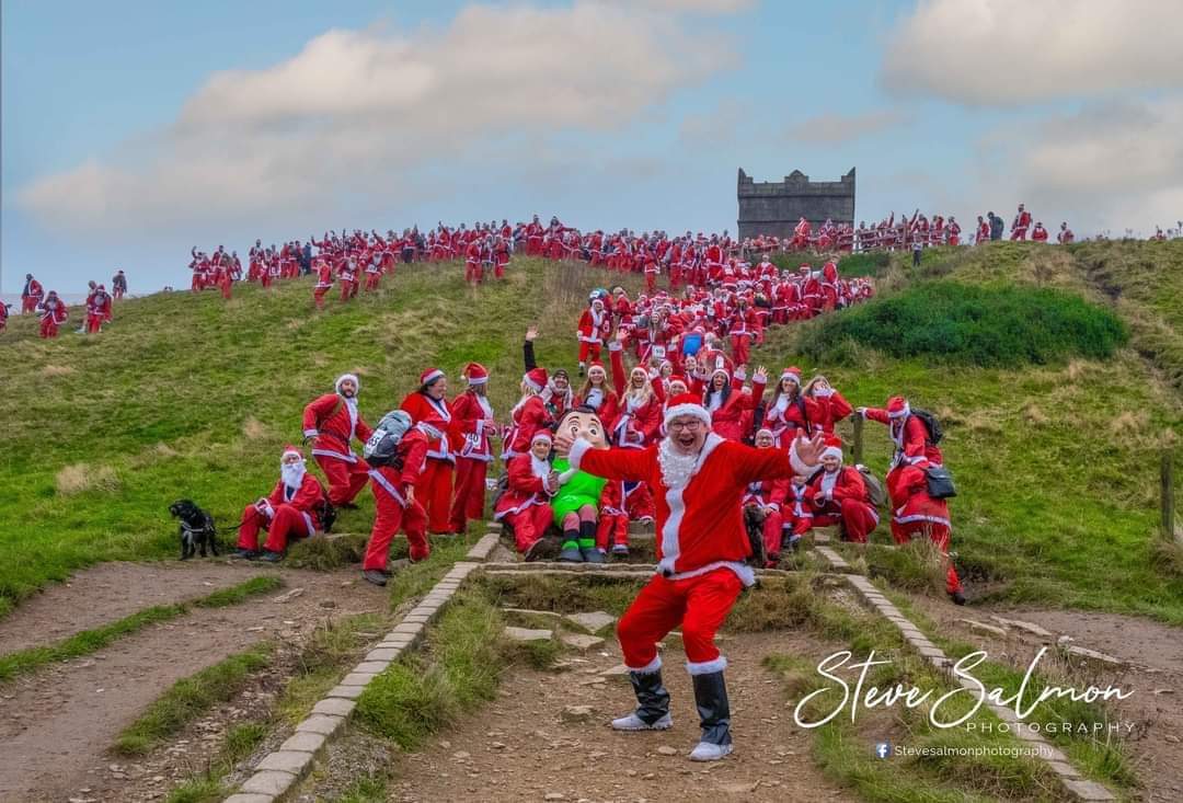 NeilHailwood's tweet photo. What a great weekend we had with @Chorley_Charity Jingle All The Way 
Having a fun day, while raising much needed funds for @DerianHouse 💚🎅❤️

#jinglealltheway
#DerianHouse
#rivington 
#chorley
#makeadifference 
@BBCLancashire 
@GrahamLiver 
@BBCNWT 
@GranadaReports https://t.co/UQoXYaVnAP
