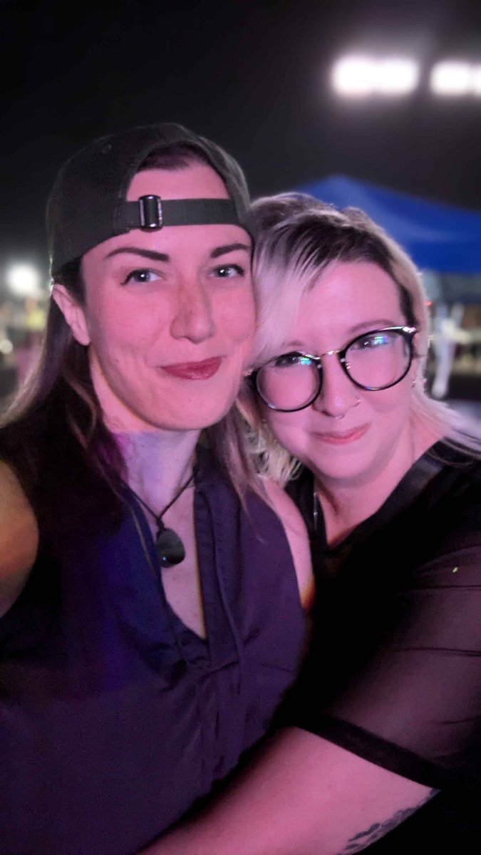 lettercrafting's tweet photo. HAPPY ANNIVERSARY LOVELY here's to many more 🥰 https://t.co/kQjx2MbYJW