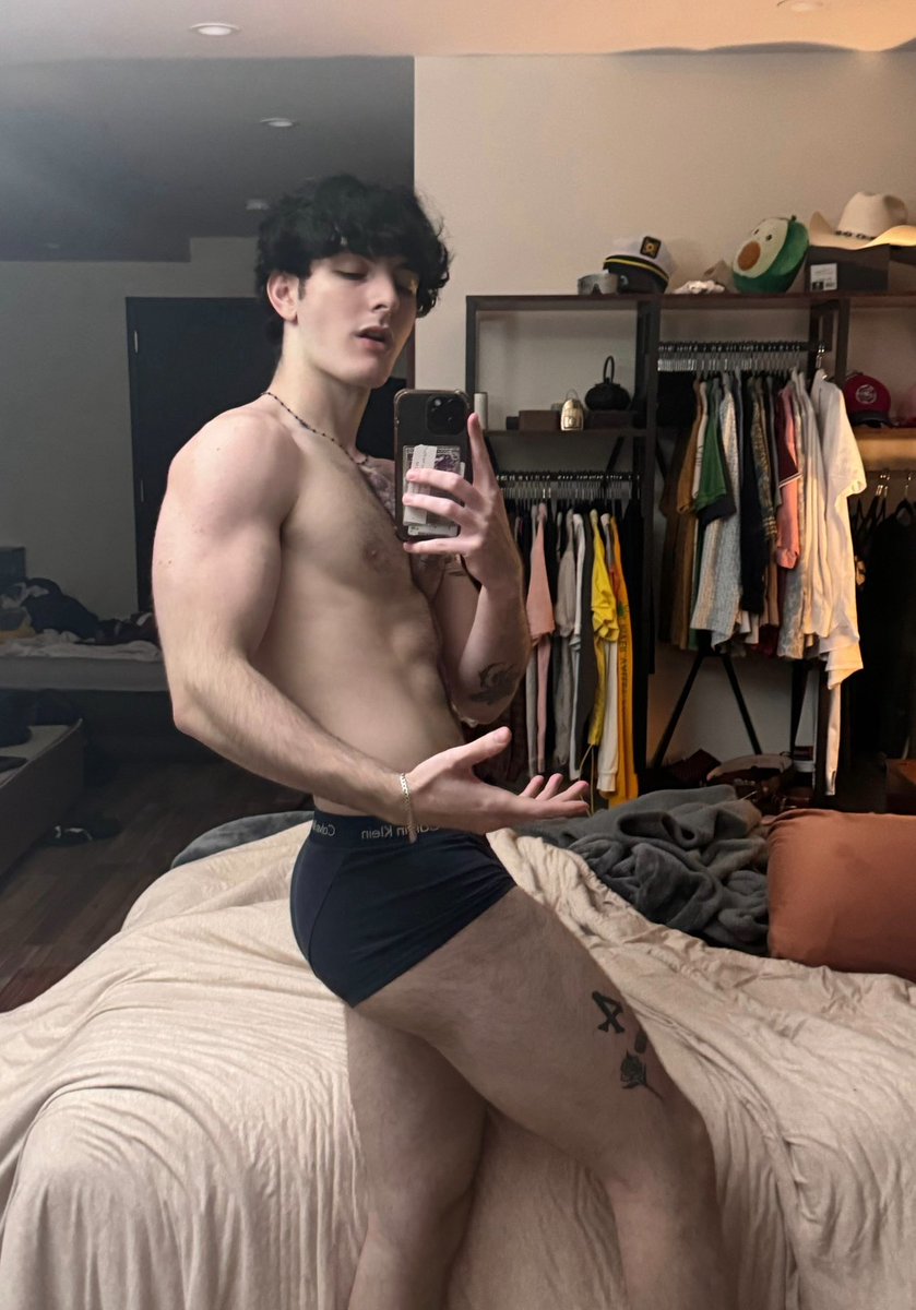 romanreloaded37's tweet photo. my body, HIS choice https://t.co/6UgZJ88NEK