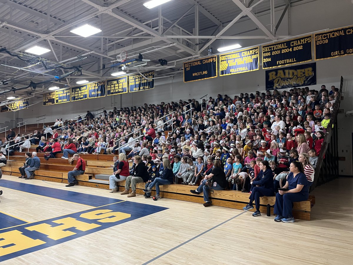 All Shenandoah students gathered at the high school today to recognize our veterans.  We thank all veterans for their service, sacrifice, and dedication. We are forever grateful for all you have given!