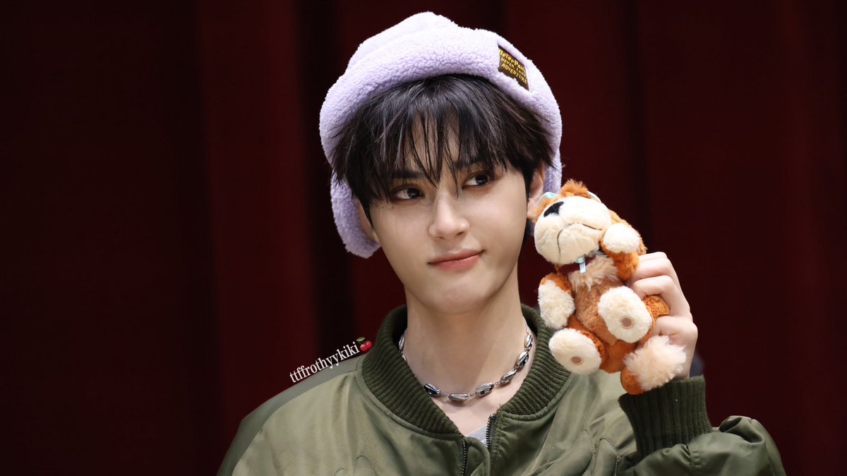 241108

baby face🎀

#주학년 #Juhaknyeon