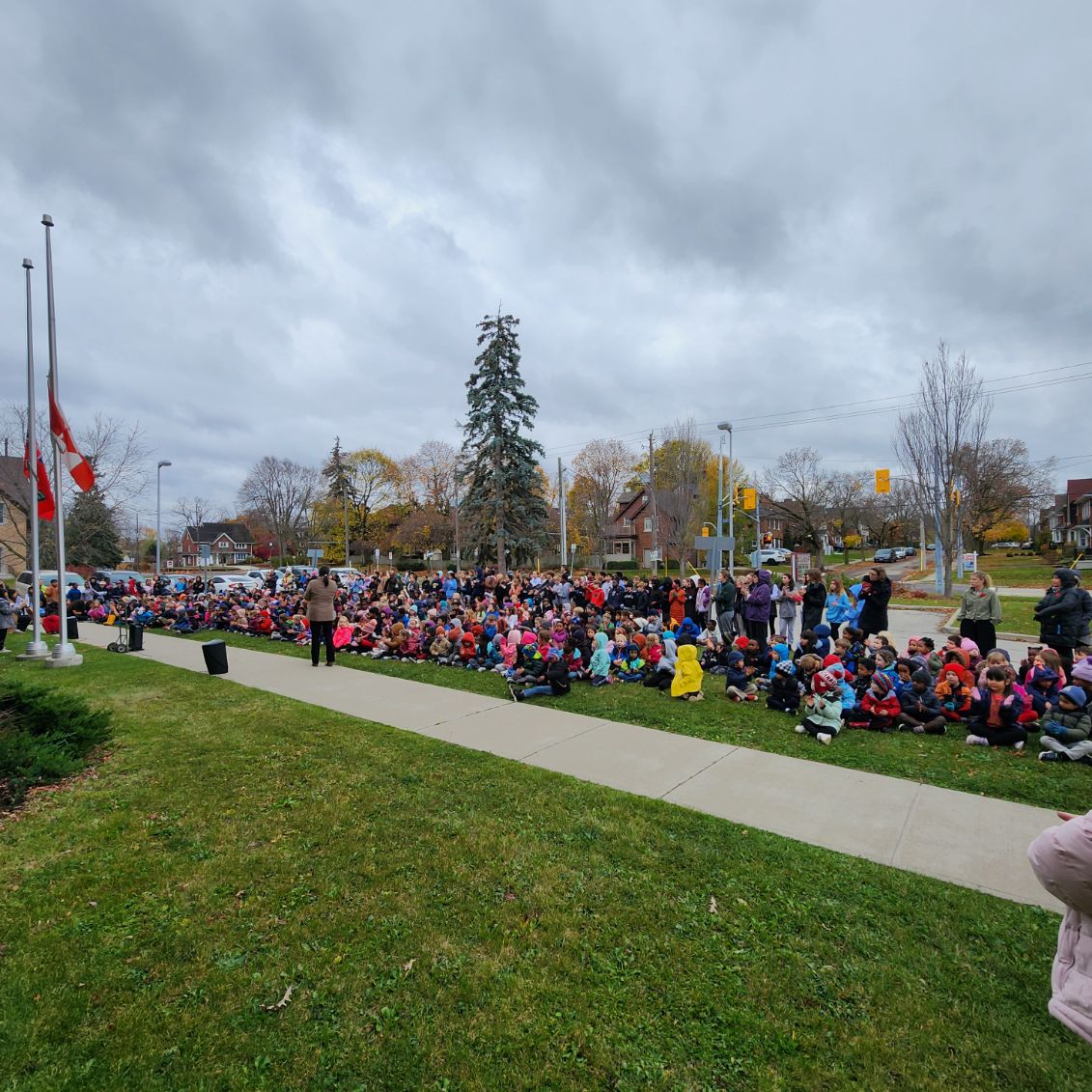 Merci, Thank you to our Veterans and to the men and women that are serving our country today! Thank you to Mrs. Sawaya-Bester and the grade 3s for leading us in song and to Ms. Dusfresne and our grade 4/5/6 students for leading our celebration of Remembrance. #LestWeForget