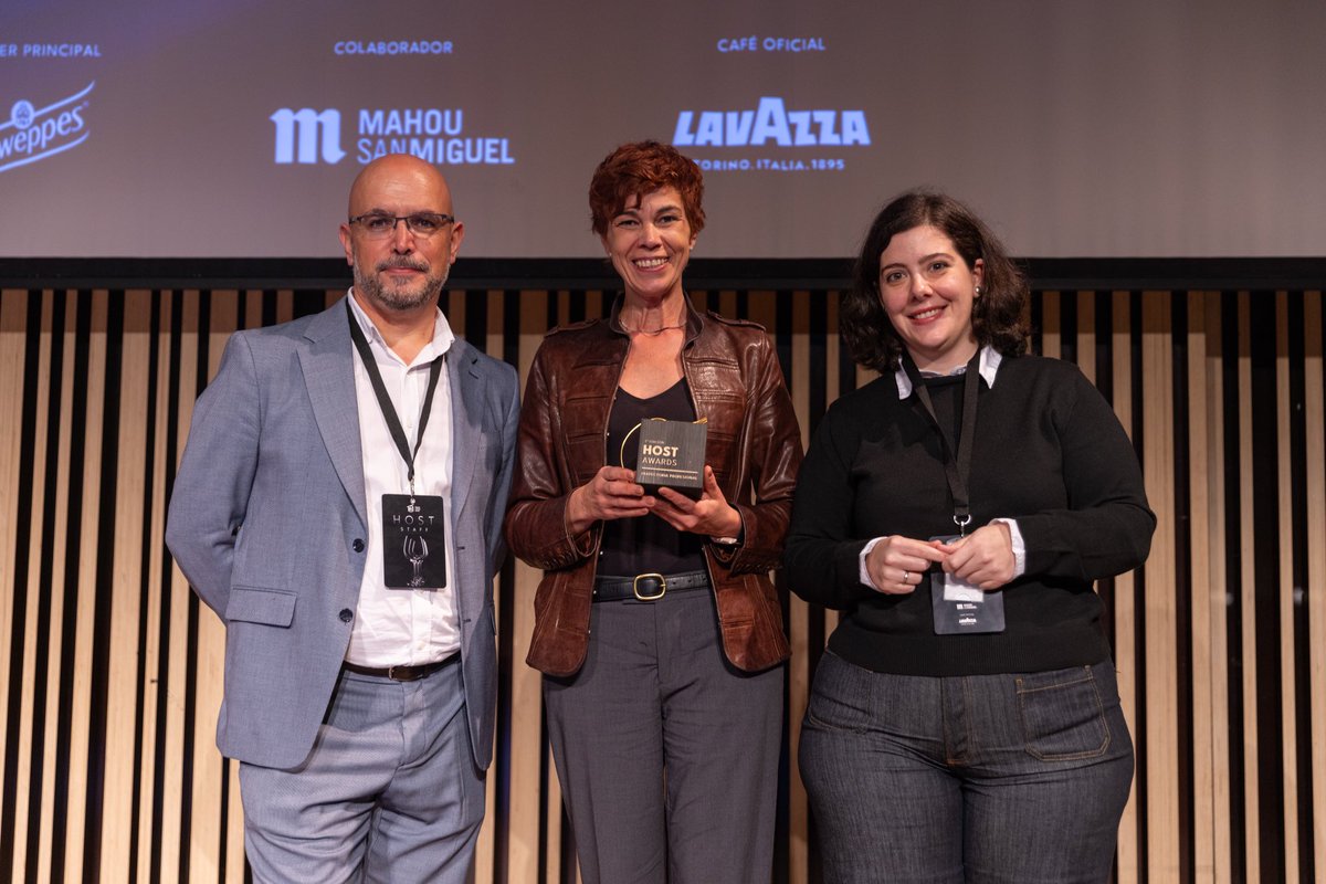 BasqueCulinaryCenter (@bculinary) on Twitter photo <a href="/manelbuenoball/">Manel Bueno</a> <a href="/expohip/">HIP 2026</a> <a href="/antoniollorens/">ANTONIO LLORÉNS</a> <a href="/Schweppes_ES/">Schweppes España</a> <a href="/MahouSanMiguel/">Mahou San Miguel</a> <a href="/lavazza/">Lavazza</a> <a href="/adelabalderas/">Dr.Adela Balderas,PhD.</a> <a href="/ARREA_Kanpezu/">ARREA!</a> <a href="/eda_campus/">EDA Drinks & Wine Campus</a> 🏆 Sara Fort, actualmente jefa de sala del Restaurante <a href="/PacoRoncero/">Paco Roncero</a>, ha recibido el #HOSTAward a toda una vida de dedicación a la sala en la categoría de TRAYECTORIA PROFESIONAL.👏🎊 <a href="/manelbuenoball/">Manel Bueno</a> <a href="/expohip/">HIP 2026</a> <a href="/antoniollorens/">ANTONIO LLORÉNS</a> <a href="/Schweppes_ES/">Schweppes España</a> <a href="/MahouSanMiguel/">Mahou San Miguel</a> <a href="/lavazza/">Lavazza</a> <a href="/adelabalderas/">Dr.Adela Balderas,PhD.</a> <a href="/ARREA_Kanpezu/">ARREA!</a> <a href="/eda_campus/">EDA Drinks & Wine Campus</a> 🏆 Sara Fort, actualmente jefa de sala del Restaurante <a href="/PacoRoncero/">Paco Roncero</a>, ha recibido el #HOSTAward a toda una vida de dedicación a la sala en la categoría de TRAYECTORIA PROFESIONAL.👏🎊