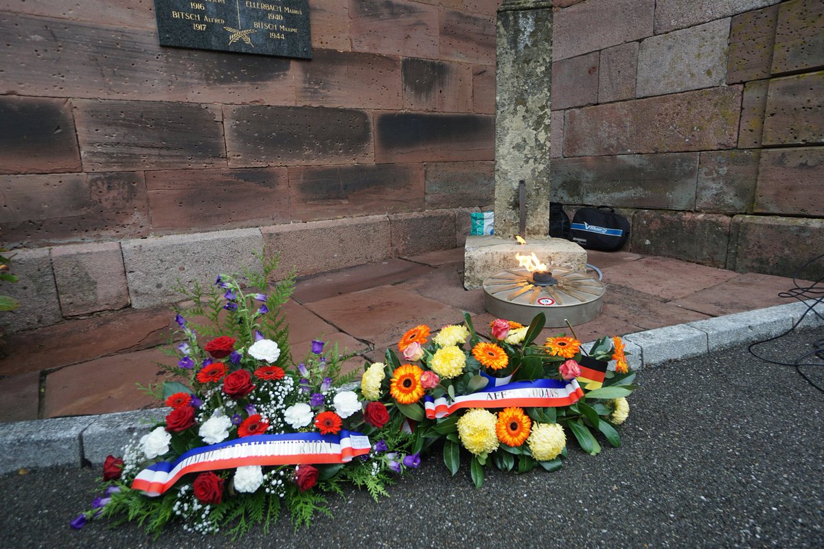MANCANETAlex's tweet photo. 🇫🇷 Commémoration du 11 Novembre 🇫🇷

Vauthiermont rend hommage aux soldats tombés pour la France, des deux guerres mondiales aux Opérations Extérieures, honorant leur courage et leur engagement pour la paix.

Vive la République
vive la France

#11Novembre #Mémoire #Hommage #OPEX https://t.co/lbnDJyzSj2