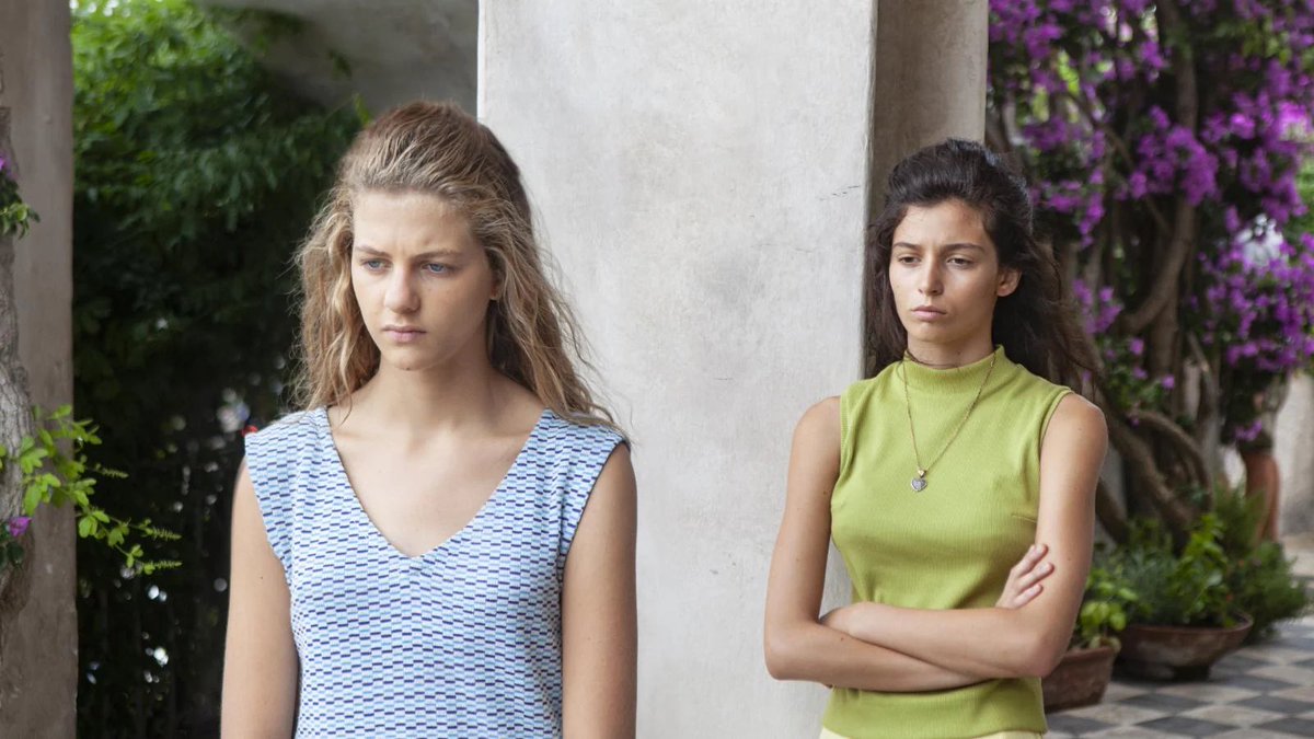 Cinguetterai's tweet photo. Le stagione della vita di Lila e Lenù

#LAmicaGeniale #LAmicaGeniale4 #StoriaDellaBambinaPerduta #MyBrilliantFriend https://t.co/jlHQFbQ9l1