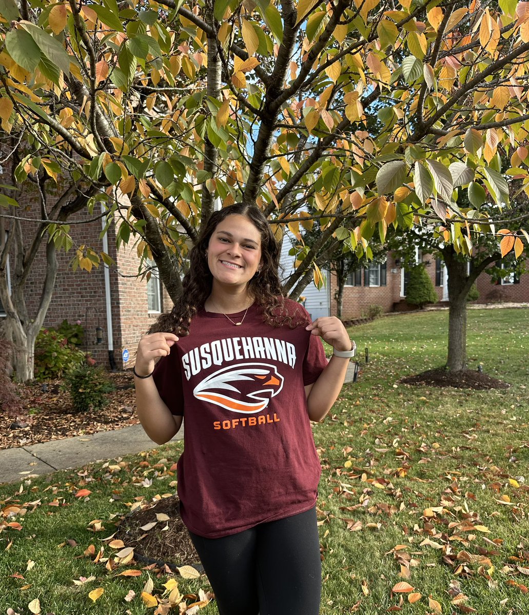 sydneyperez2025's tweet photo. SUSQUEHANNA SOFTBALL ‘29 🧡🦅 
@SusqUSoftball @TSThunderNova @TSThunderGold @champe_softball @ChampeAthletics https://t.co/2sKDehh3N3