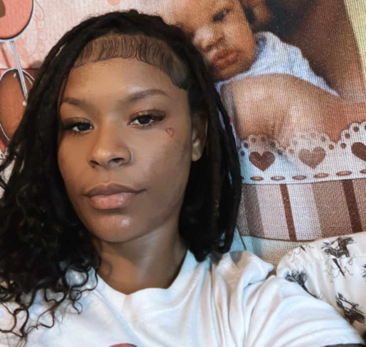 therealauj's tweet photo. 🍓 https://t.co/2baHKOawhN