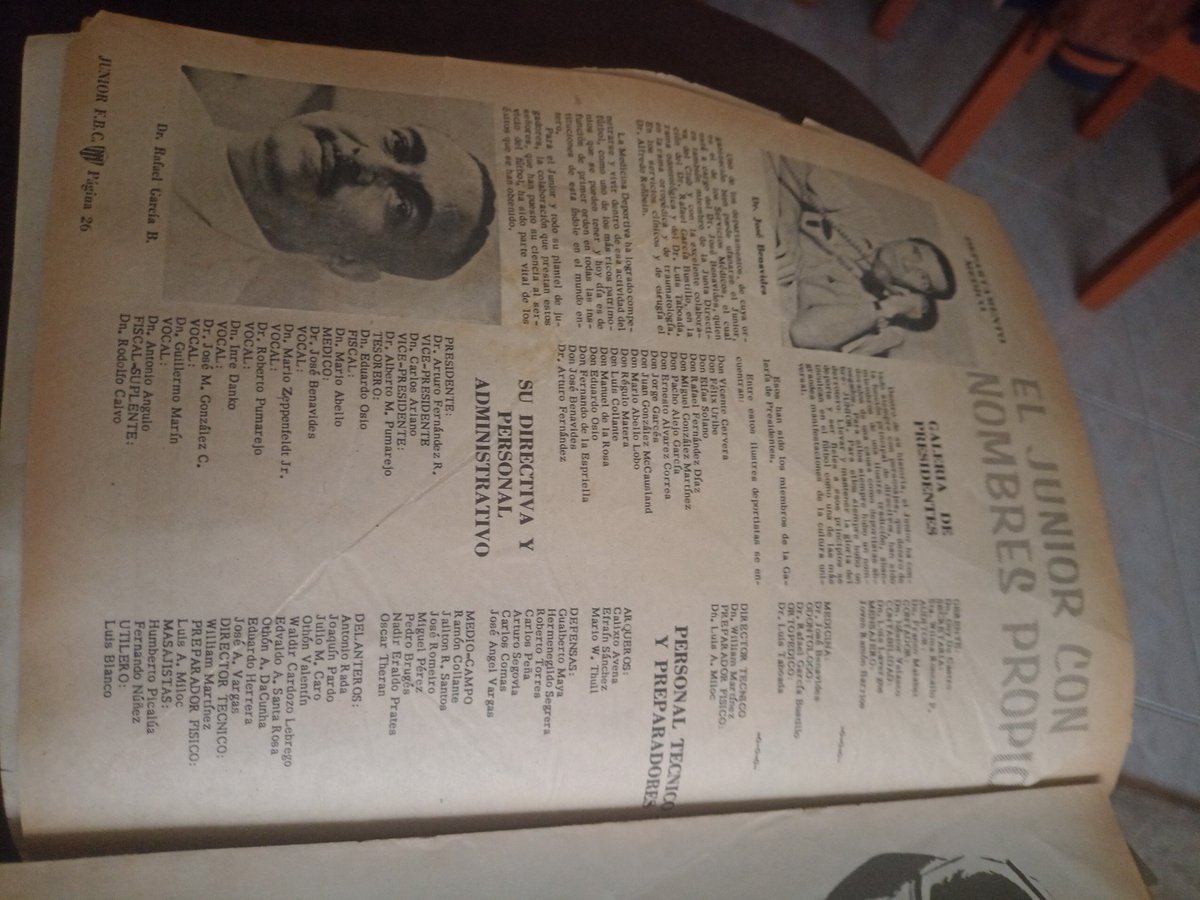 fabionhoejc's tweet photo. @JuanSalvadorB Estimado tengo una revista del junior del 67,,algún coleccionista interesado.. gracias https://t.co/IbtJEn7qsg