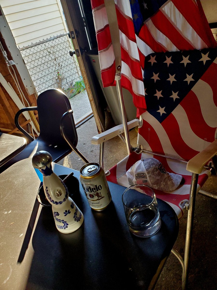 ChicagoxRillaa's tweet photo. Gone but not forgotten...
🪖
#22Vets https://t.co/LQtcpxpBNY
