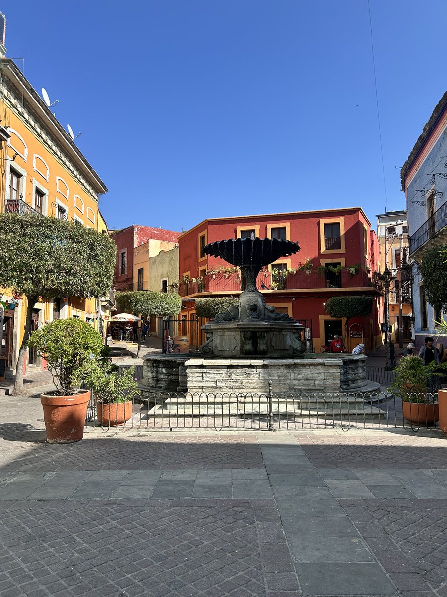 Queenoffools__'s tweet photo. Guanajuato, Mx. ❣️ https://t.co/wI5Yf0sv5p