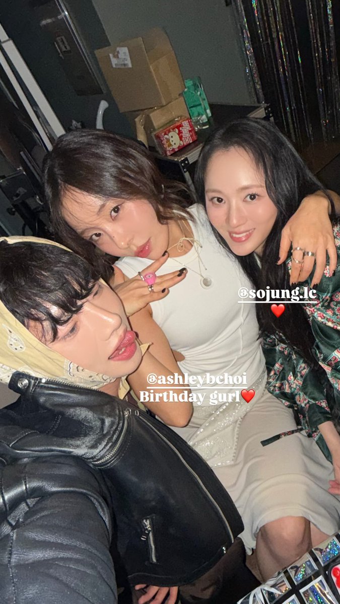 LC_Sinformation's tweet photo. 241111 Chris Koo Instagram Story(1)
@LC__Ashley @LC__Sojung #LADIESCODE #๋ ์ด๋์ค์ฝ๋ #ASHLEY #์ ์๋ฆฌ #CHOIBITNA #์ต๋น๋ #AshleyChoi #SOJUNG #์์ #LEESOJUNG #์ด์์ #ChrisKoo https://t.co/Irhv4dJJoq