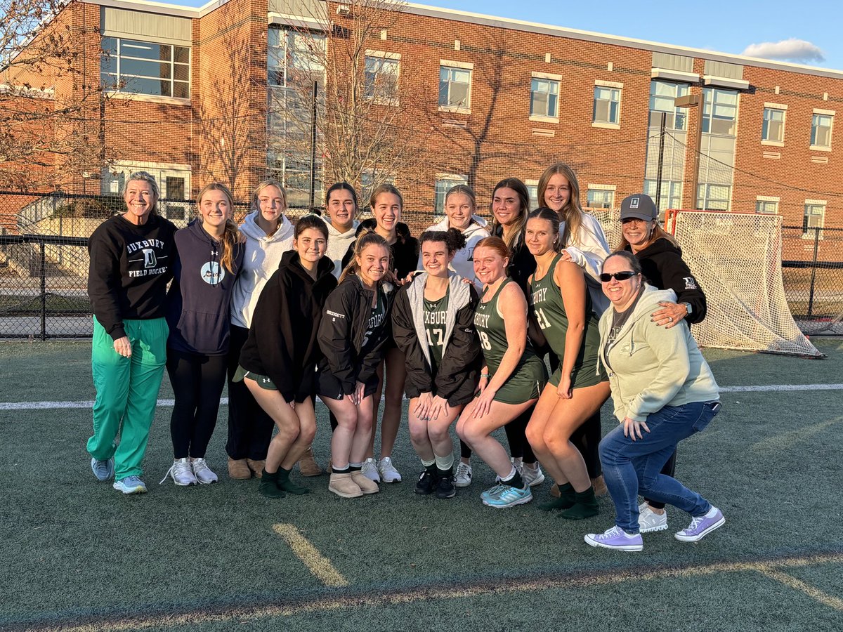 Duxbury’s Patriot League All Stars, Avery, Kk, Cate, Colleen &amp; Delaney, along with their Coaches, enjoyed a Fisher division win today in the All Star game, 4-1. Avery &amp; Cate each with a goal! Congratulations, girls - you will be missed!⭐️
<a href="/DuxHSAthletics/">Duxbury Dragons Athletics</a> <a href="/DuxburySports/">Clipper Sports</a>