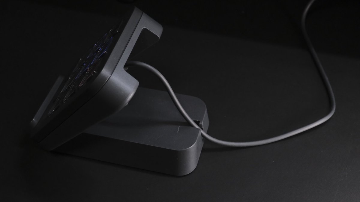 hirama1406's tweet photo. MX Creative Console のキーパッドから出ているケーブルが”だらしない感じ”でめちゃくちゃ気になる件
#ブログ更新
#MXcreativeconsole
#ケーブル
#だらしない
https://t.co/D5aGUWhIIf https://t.co/JeP3kR3c6v
