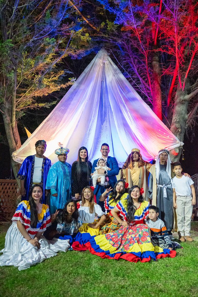 Emb. en Bolivia tweet media