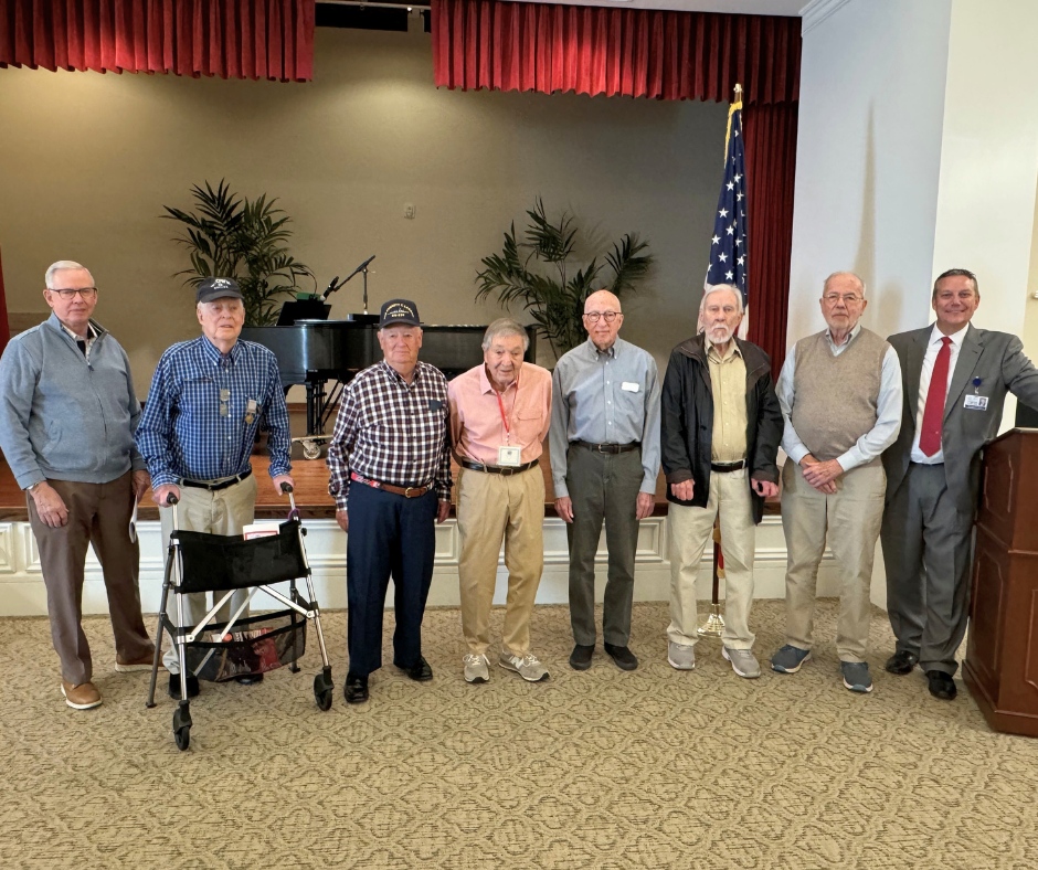 WaverlyHeights's tweet photo. This morning Waverly Heights honored our veterans who have served our country with courage, strength, and dedication. 

This #VeteransDay we remember and thank you for your sacrifice and bravery. https://t.co/ih5BkaFPpz
