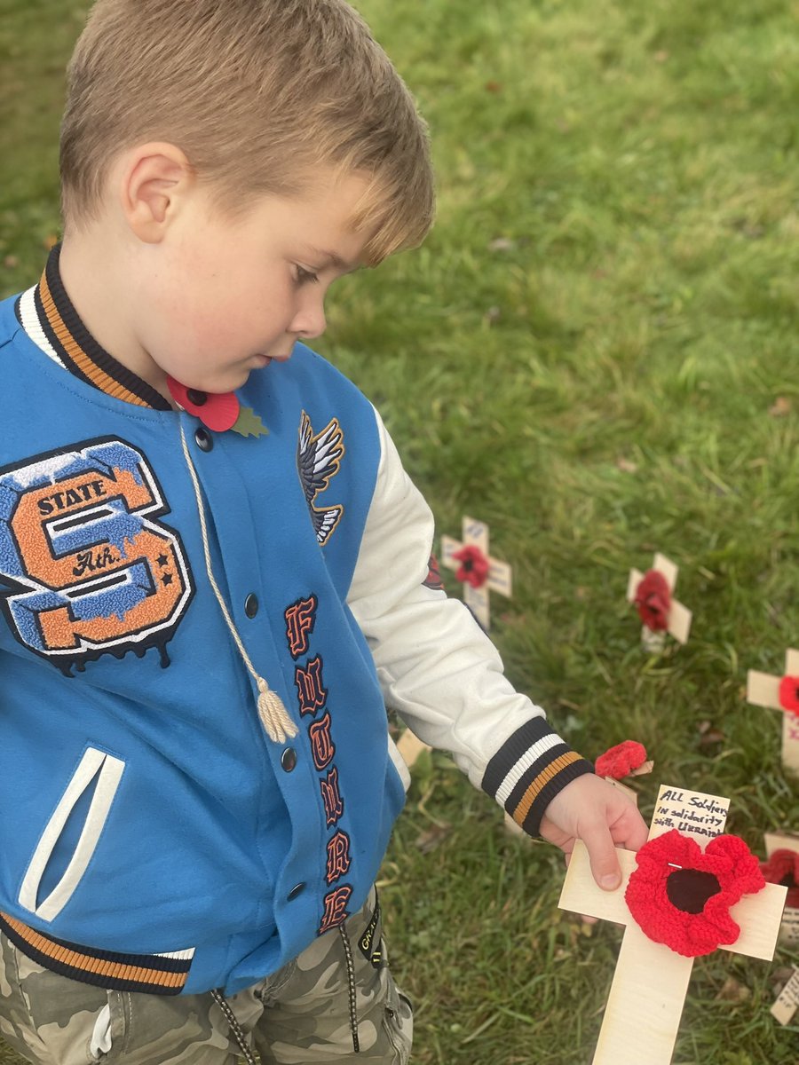 UkraineAppeal22's tweet photo. Standing with Giants, Stowe…
Remembrance Day 2024 https://t.co/78dFALNnRm