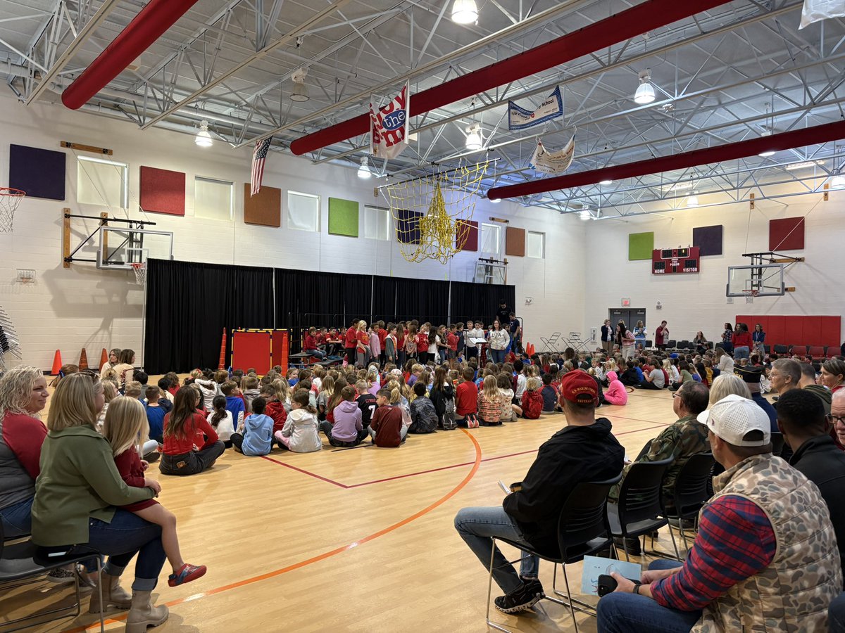 Happy Veterans Day! 

PCE students did a fantastic job honoring our veterans during this mornings assembly!