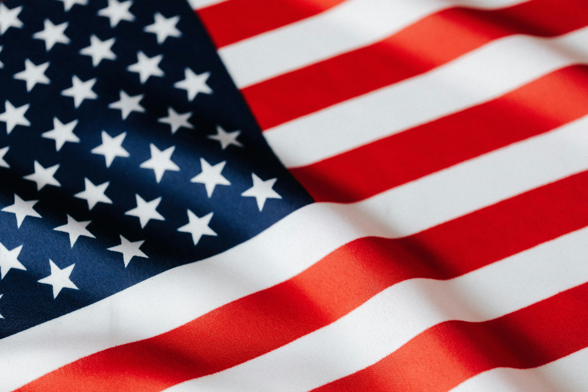 Today, we honor the courage, dedication, and sacrifice of our veterans. Thank you to all who have served and continue to serve. Happy #VeteransDay! ❤️🤍💙