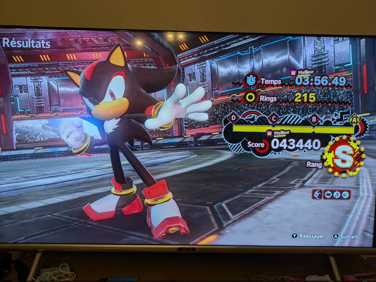 Allez on attaque l'arc Speedrun de Shadow Generations.
Space Colony Ark act 1 en sub 4 min.

Les mécaniques sont marrantes à apprendre. Le sub 3:30 devrait arriver assez rapidement.