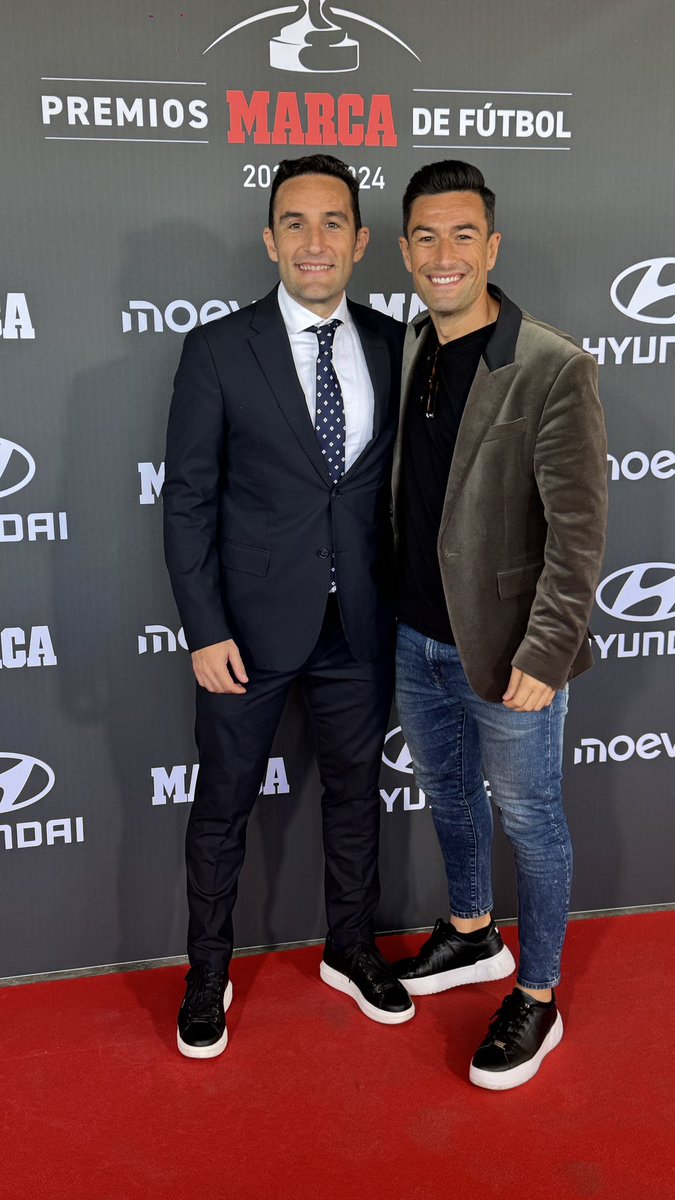 JdM tweet media
