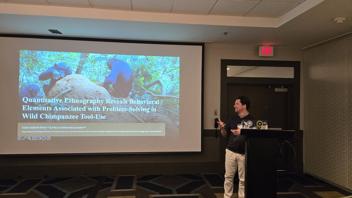 Ty_AndresBray's tweet photo. Bonus: Here's me talking to the QE community about chimps! https://t.co/HdMVoUMjjl