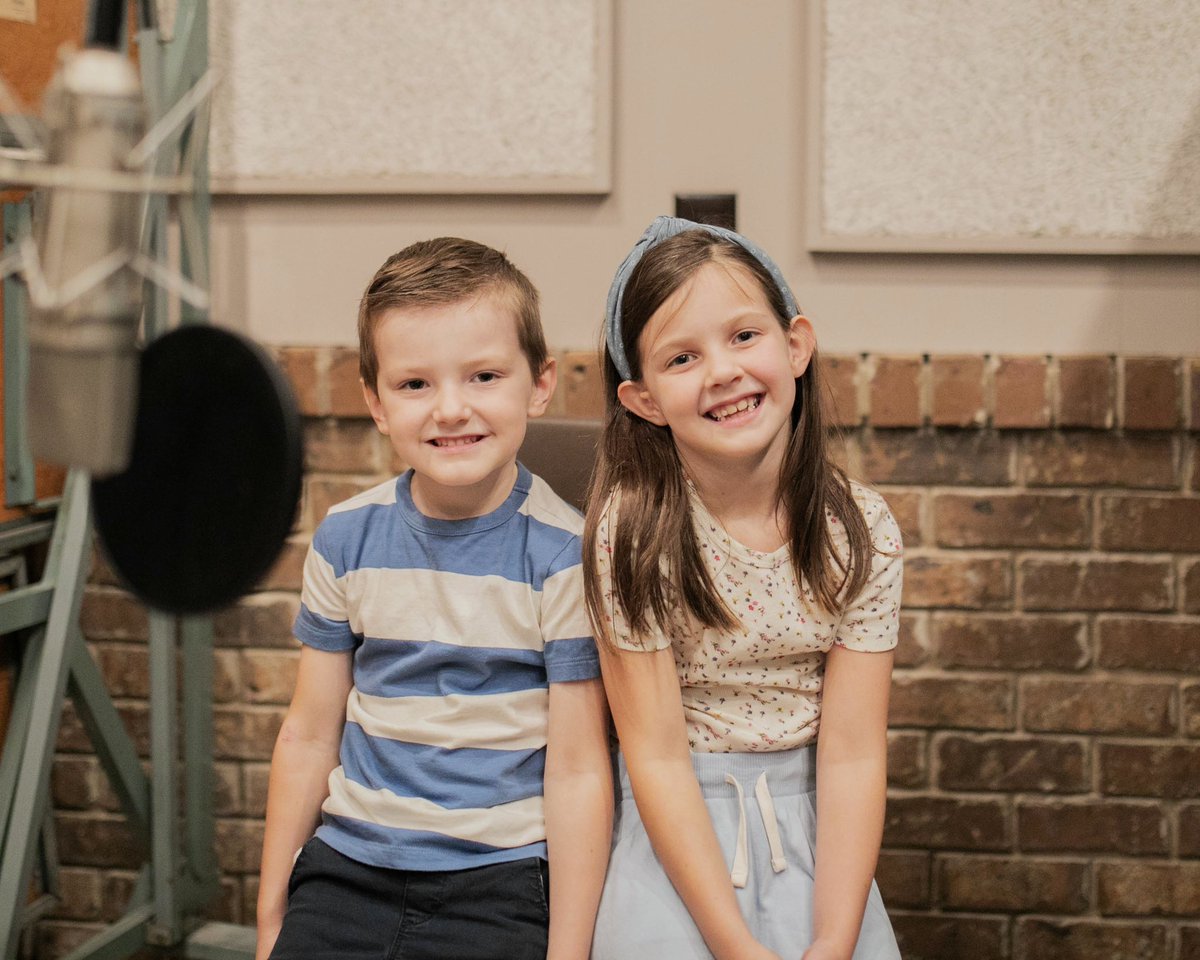 PatchAdventures's tweet image. Petal and Pogo are back in the studio, diving headfirst into their most daring adventure yet! 🌊🐠

Get ready for an all-new, thrilling Patch the Pirate adventure, coming later this month!

PatchThePirate.org

 #PatchThePirate #ComingSoon #PatchApp #MajestyMusic #PatchPlus