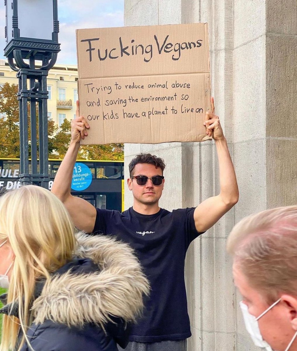 vegansarcasm's tweet photo. Fcking vegans, how dare they… https://t.co/zWpnTbPrAB