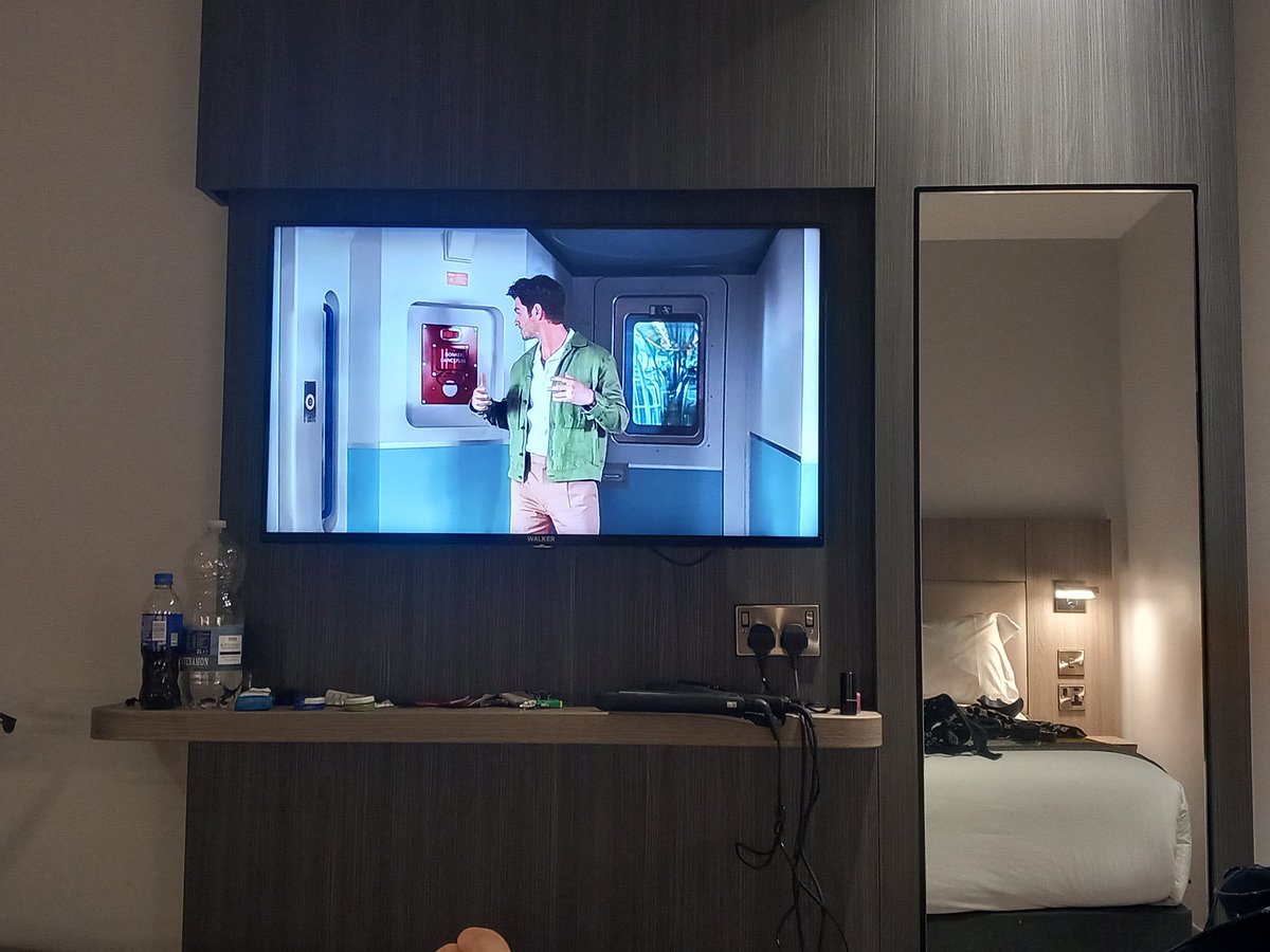 83Sparky's tweet image. Could think of worse places to be on a Monday night 😀 #pampernight #4star #relaxing #nostalkers