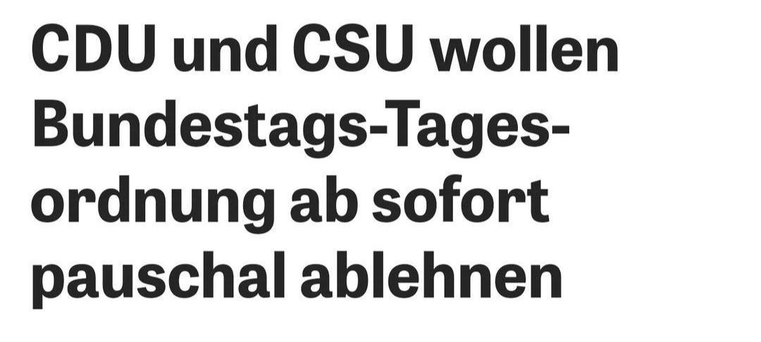 ErikMarquardt's tweet photo. Wirklich toll, wie die Partei, die unbedingt den Kanzler stellen will in turbulenten Zeiten Verantwortung für das Land und Stabilität übernimmt. https://t.co/DqUCQzWeg3