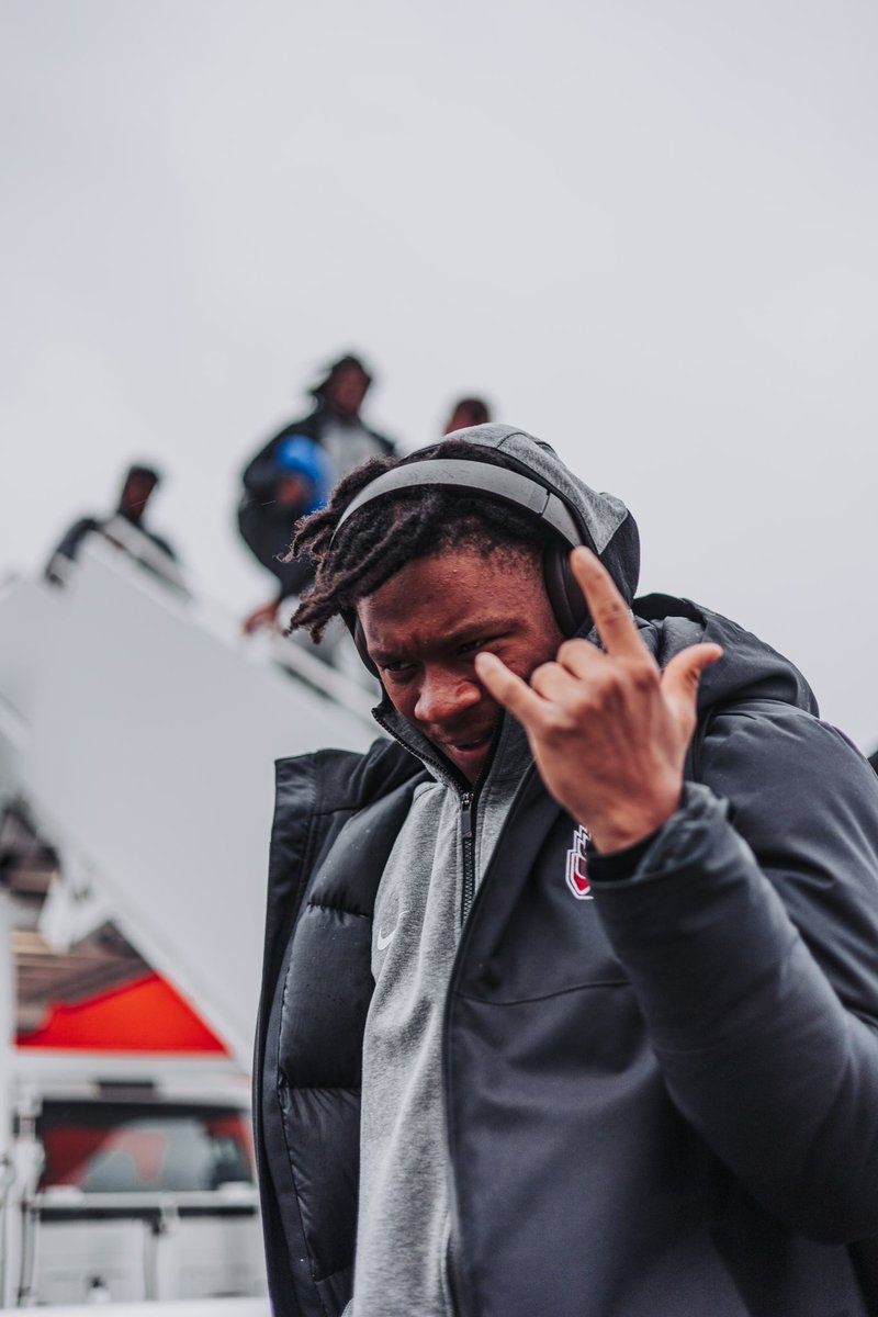 BallStateFB's tweet photo. IN ➡️ NY 

#1AAT x #WeFly x #Team100 https://t.co/LGSBFpnJ6Z