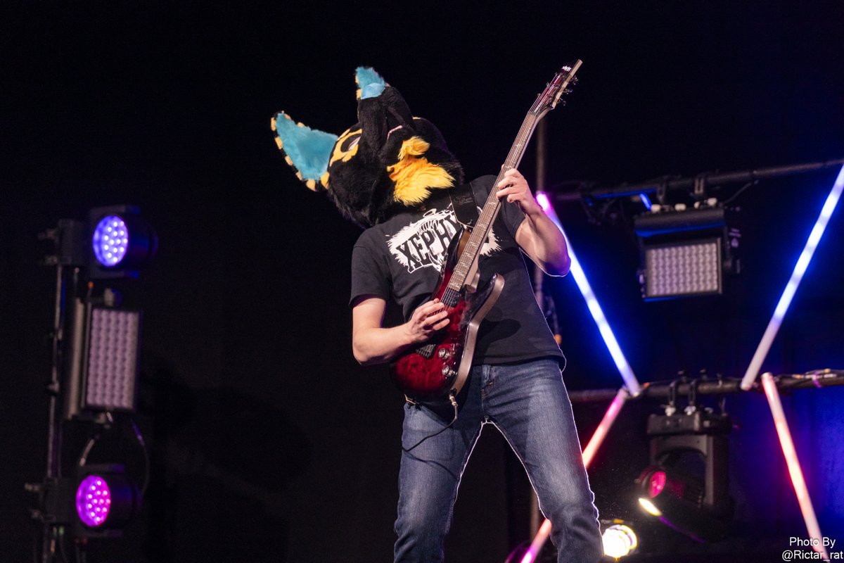 Anubis T. 𓃢 - GOH CanFURence 2025 (@anubistenebrous) on Twitter photo Random stage thoughts: "I still can't believe Wonderwall was the song I got requested the most in a post back in May." xD
📸 <a href="/Rictar_Rat/">🌻Rictar🌻🔜 FE</a> Random stage thoughts: "I still can't believe Wonderwall was the song I got requested the most in a post back in May." xD
📸 <a href="/Rictar_Rat/">🌻Rictar🌻🔜 FE</a>