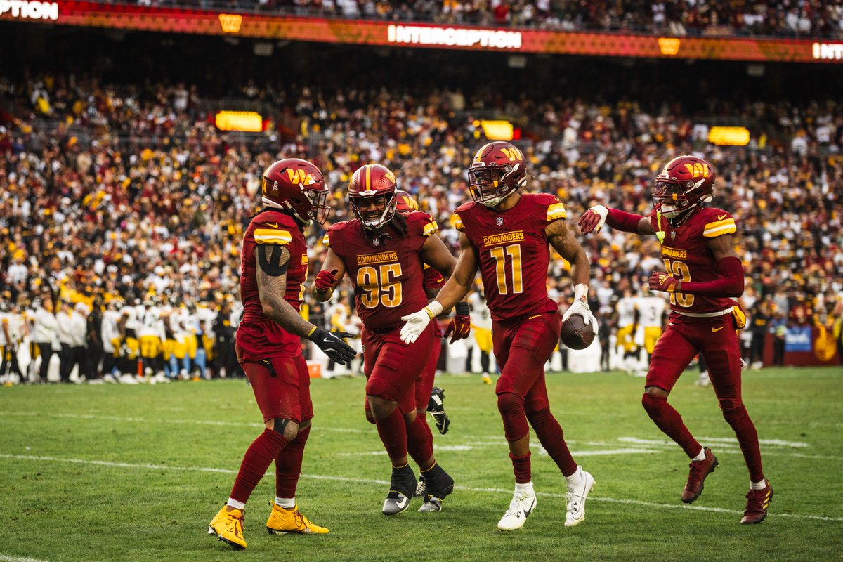 Commanders's tweet image. .@ChinnJeremy2 during #PITvsWAS 🔥

▫️ 12 TKL
▫️ 1 INT
▫️ 1 FR