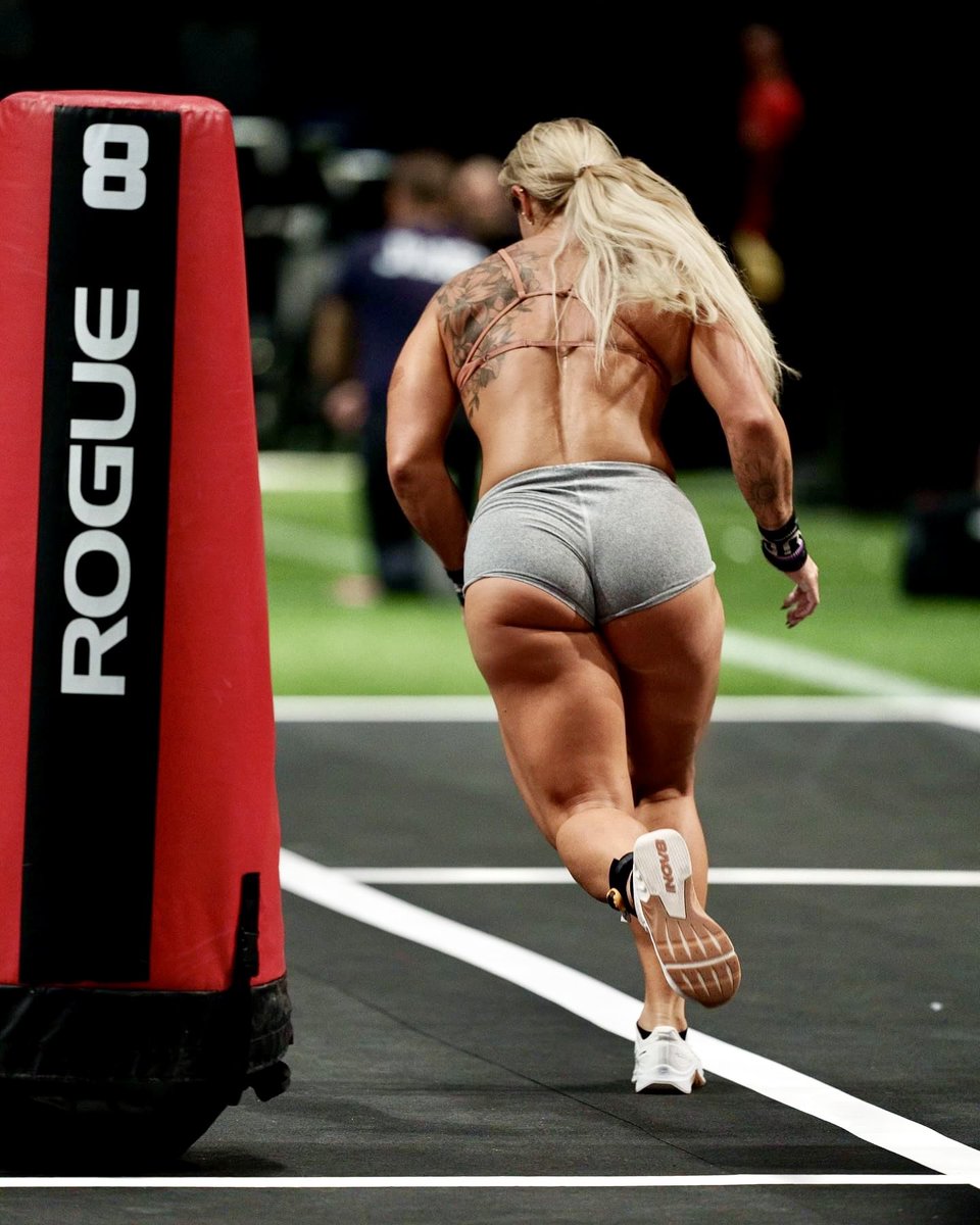 texas_made077's tweet photo. Beautiful Dani Speegle 🔥🔥 https://t.co/fssG33wFwk