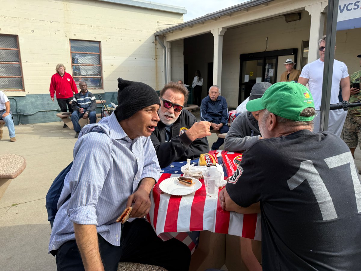 Arnold Schwarzenegger tweet media