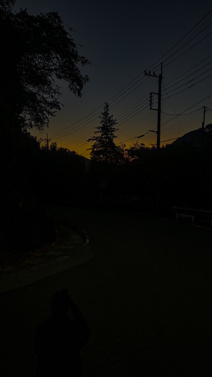 Matthew62945438's tweet photo. 2024.11.12
RIDLEY Noah Fast🚴
Good Morning cycling☀️
本日も仕事前に5時頃から乗りました!
#ロードバイク乗りと繋がりたい #ロードバイク好きな人と繋がりたい #ロードバイク #RIDLEY #RIDLEYBike #NoahFast #라이딩 #Mavic #Morning #朝 https://t.co/0NjE5B7eRY
