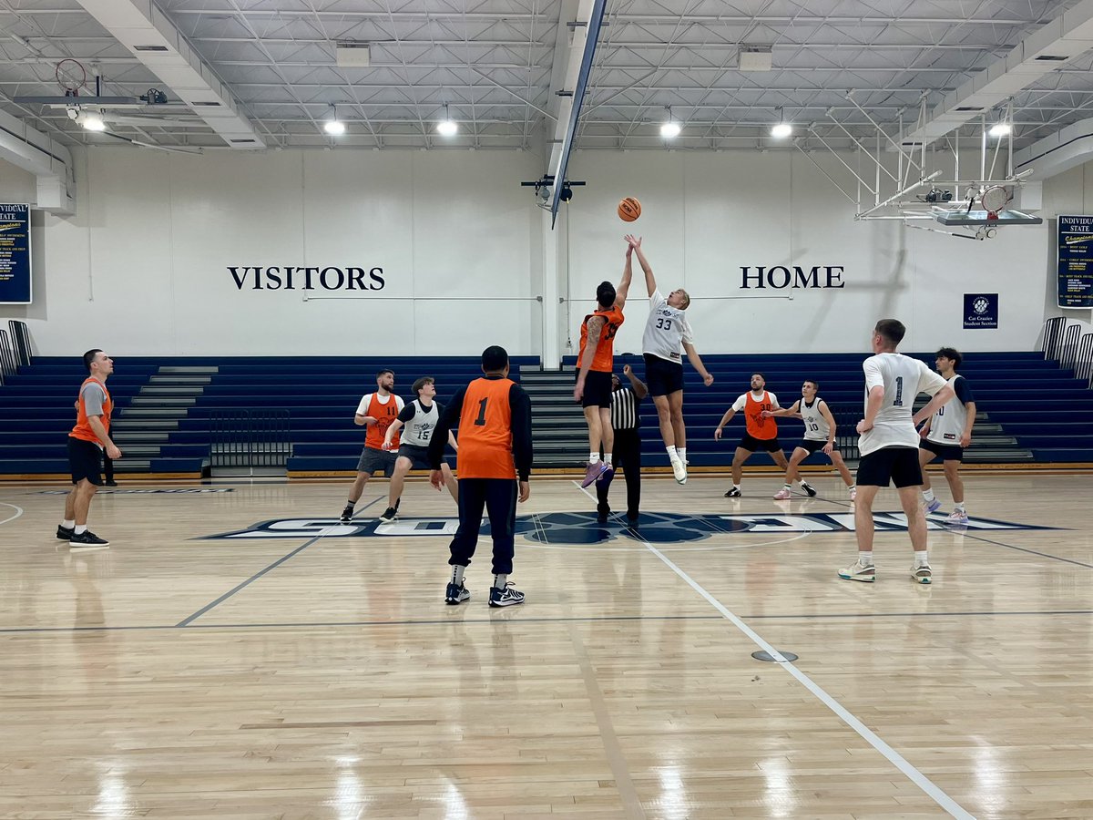 WCDS_Athletics's tweet photo. The WCDS Varsity Boys Basketball Team will tip-off the 2024-25 season at HOME on Tuesday at 5:00 pm vs. Salem Baptist!  80’s night will be in full effect - Go, Cats!! 🐾🏀 https://t.co/uCjojO866D