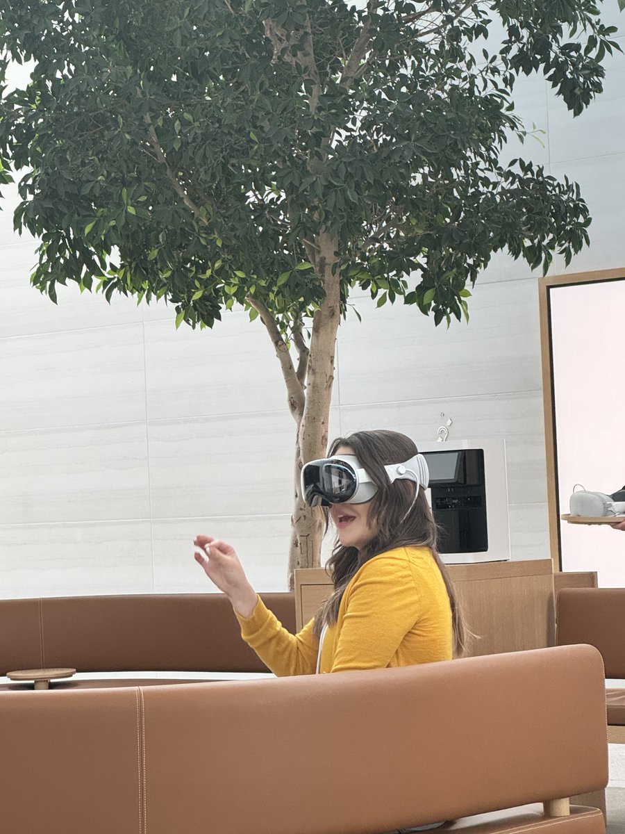 Samantha In Real Life tweet media