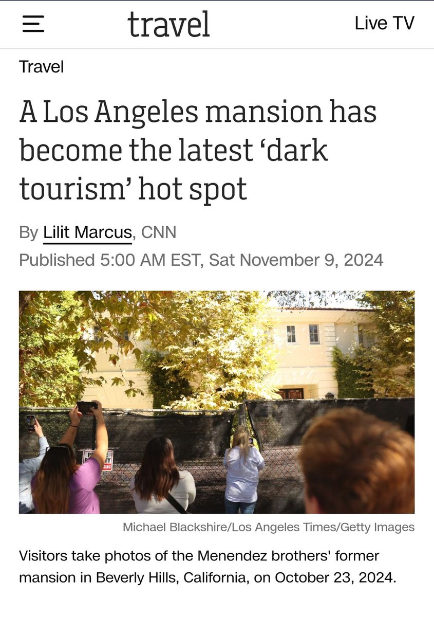 quick reminder: treating Erik and Lyle house like an tourist attraction  is weird, let's not do that, stay away from it if u are like that