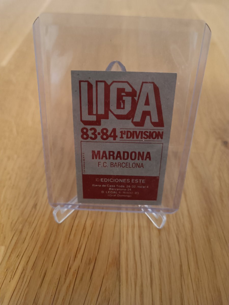 Cromazo de Maradona en FC Barcelona. Buen estado. Muy difícil.
100€.