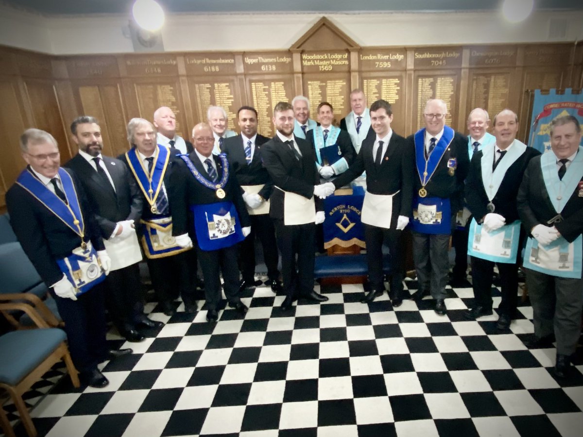 This afternoon Merton L2790 initiated Two Brothers into their family and was a very special meeting.