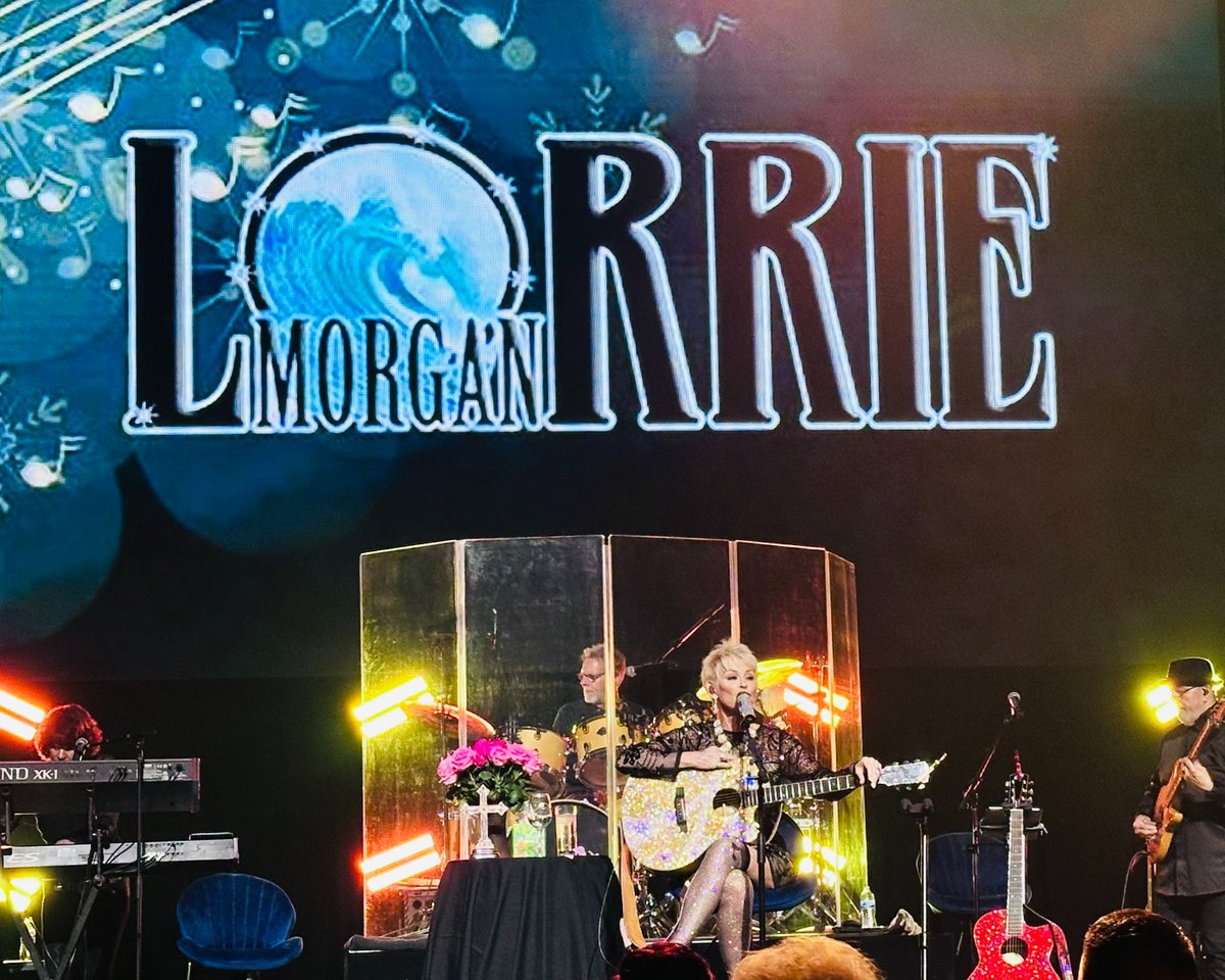 What a great crowd this weekend at Boot Barn Hall in Georgia and Brown County Music Center in Indiana! Thank you for the warm welcome. LM