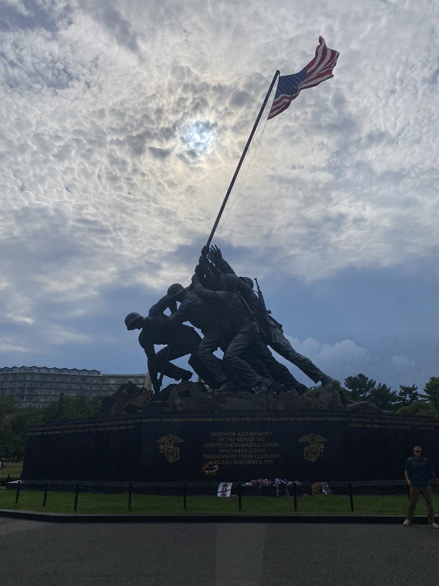 CoachGarner3's tweet image. The @slulead leadership trip to Washington DC this past summer with Wyatt makes days like today a little different. Thank you Veterans!!! #thanksPawPaw #thanksDad