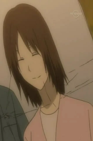 Natsume's mysterious look-alike grandpa is highly likely a Matoba clan exorcist because why mention it in an episode centered around Matoba.
Also Natsume Reiko's daughter, Takashi's mom, has black hair like Matoba's. 