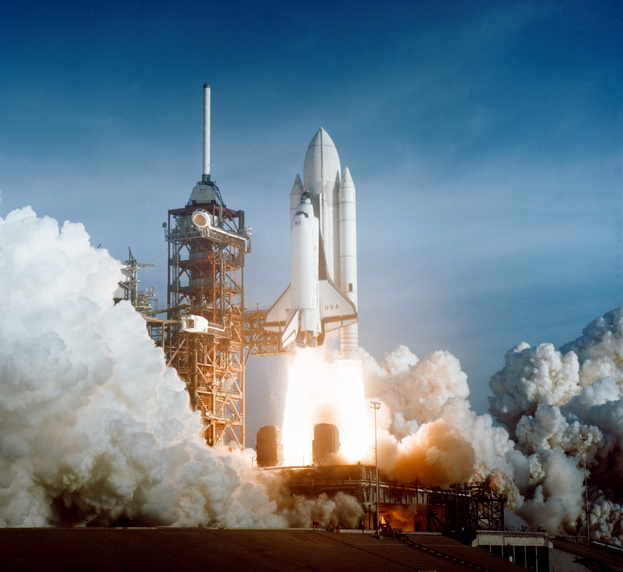 geofflyonn's tweet image. Space Shuttle Columbia launches from the Kennedy Space Center on STS-5, the first operational mission of the Space Shuttle program, today in 1982.
#shuttleprogram #spaceshuttleprogram