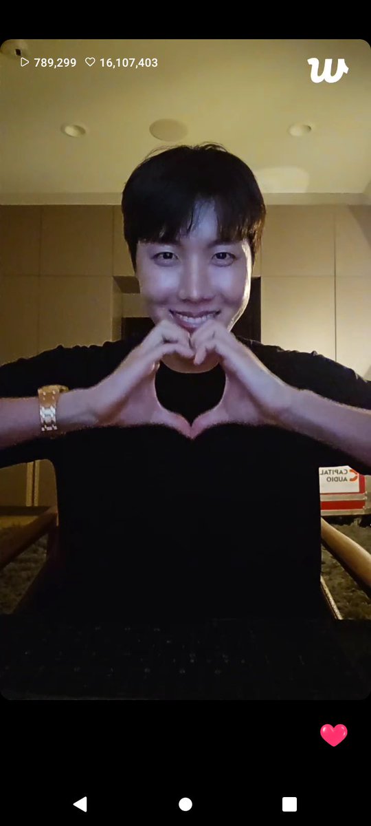 thattisoliveira's tweet photo. Live na madrugada? Temos rsrs ☀️

Olha quem resolveu aparecer! 👀

#JungHoseok #Hobi #Jhope #bts https://t.co/mxVRxl5qGQ