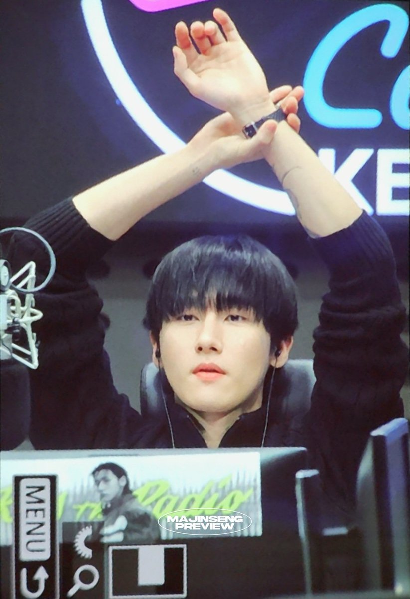 뵤.. tweet media